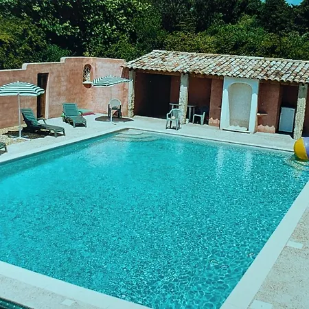 Holiday home Maison Provencale Avec Jardin Velleron