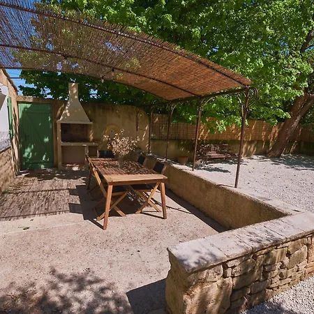 Maison Provencale Avec Jardin *